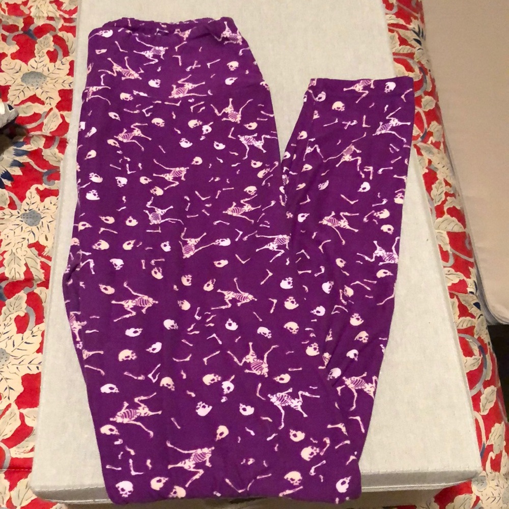 LuLaRoe skeleton leggings one size